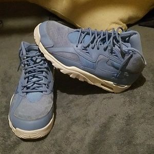 Nike shoes worn once